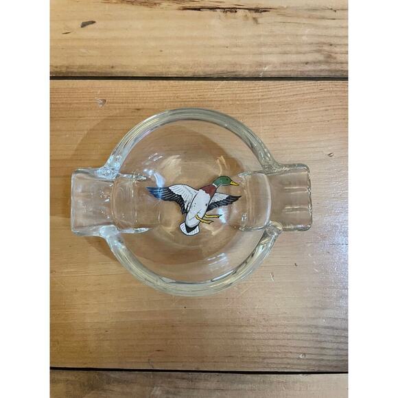 Vintage Mallard Duck in Flight Glass Ashtray. Hunting Cabin. Man Cave - Picture 2 of 4